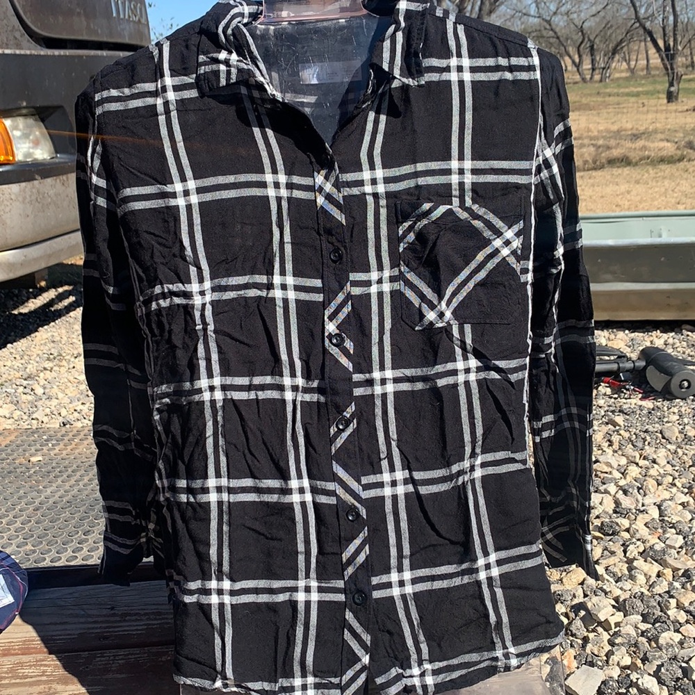 Time and tru black button down